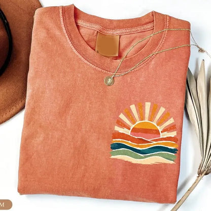 Vintage Sea Retro Ocean Sun Shirt, Coastal Summer Tee, Beach Vacation Graphic T-Shirt