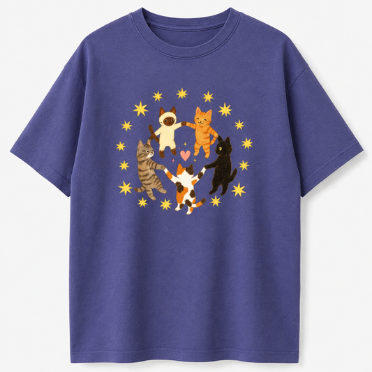 5 Holding Hands Circle Cats Yellow Star Heart Pattern, Round Neck Fabric, Graphic Tees Women, Vintage T Shirts